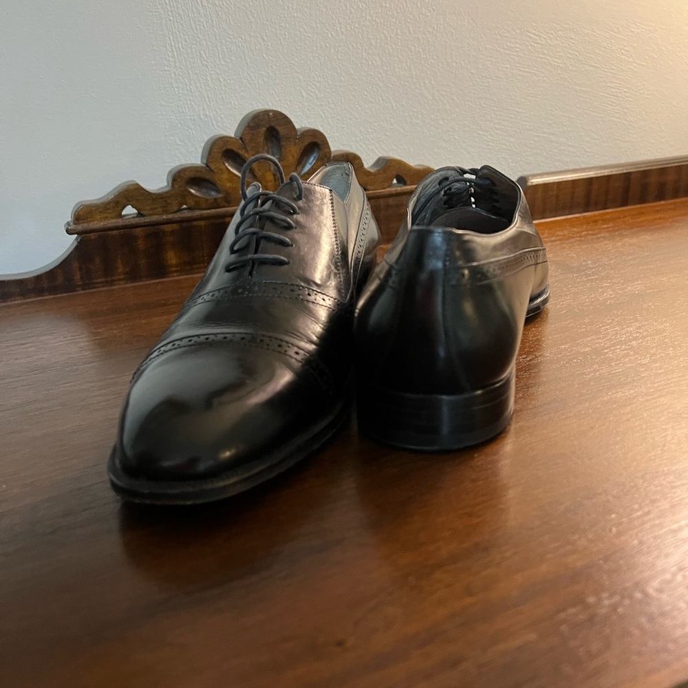 Elegant Black Leather Men's Oxfords - Picture 3 of 5